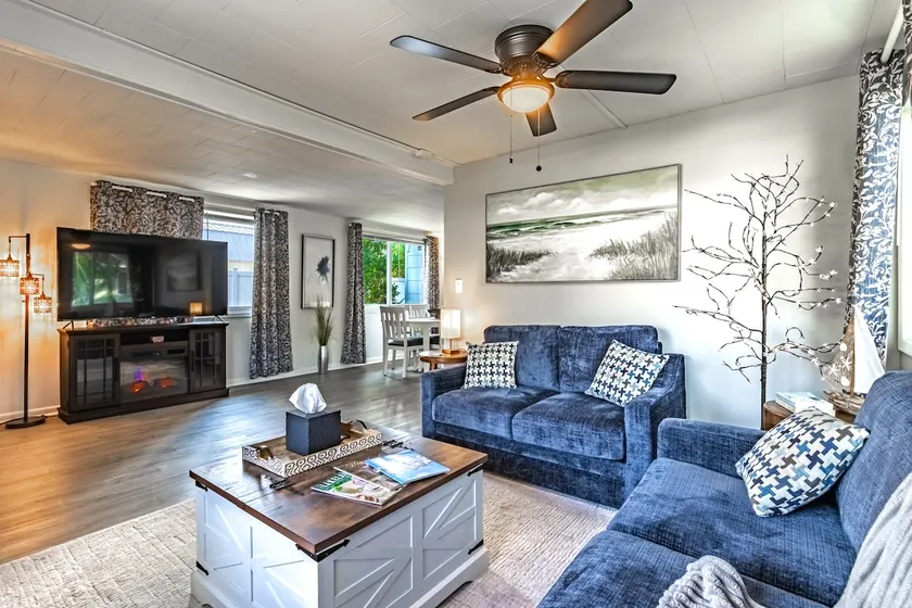 Home Near Sports Park, King-Queen Beds - Image 1