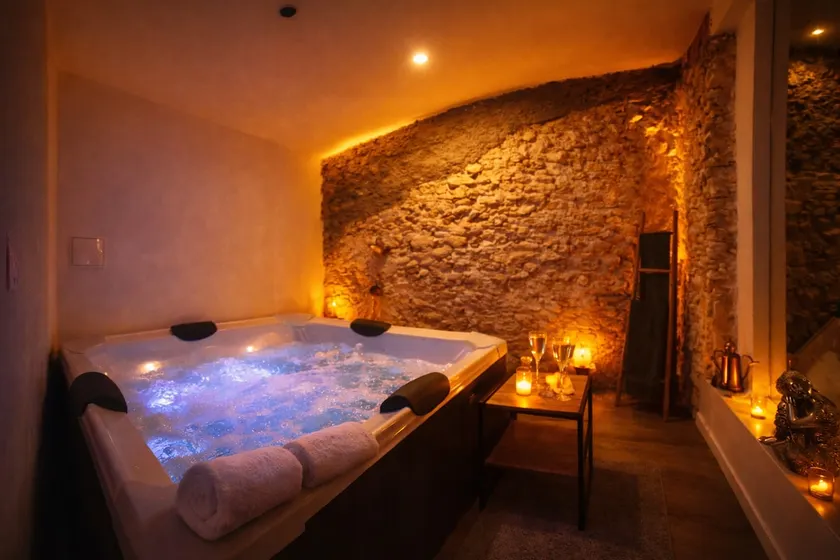 Romantic escape -private jacuzzi Xàtiva - Image 1