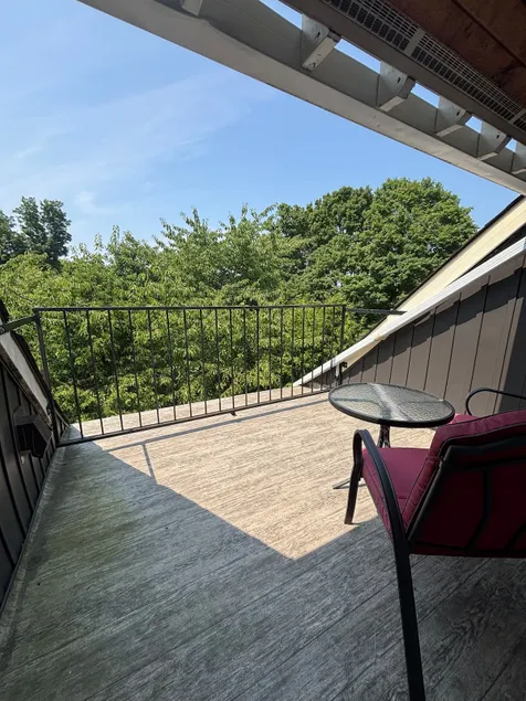 The Tiverton Nest Loft - Image 1