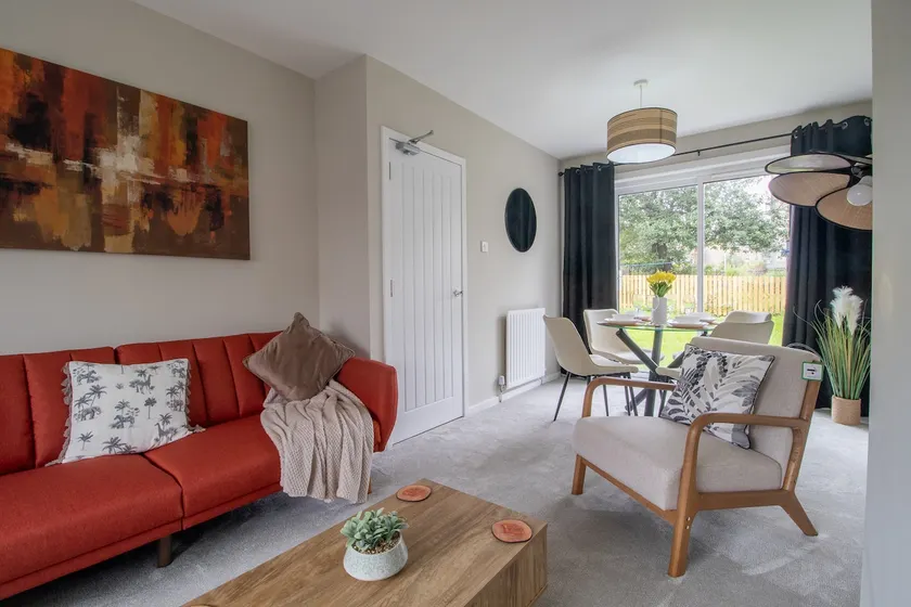 Gray House -Modern 2BR close to Loch Lomond - Image 1