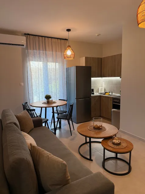 Kyveli Apartment - Image 1