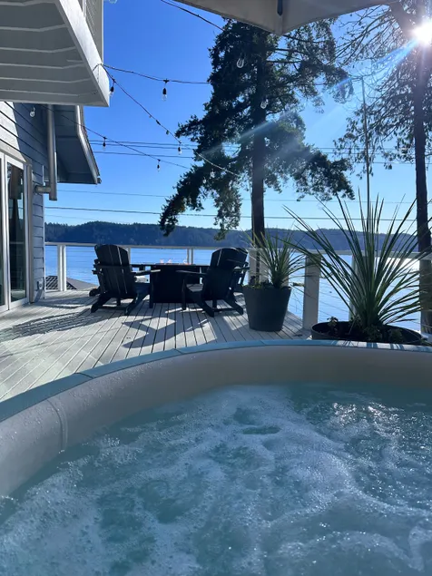 Hood Canal Summer- upscale meets the rocky shores! - Image 1