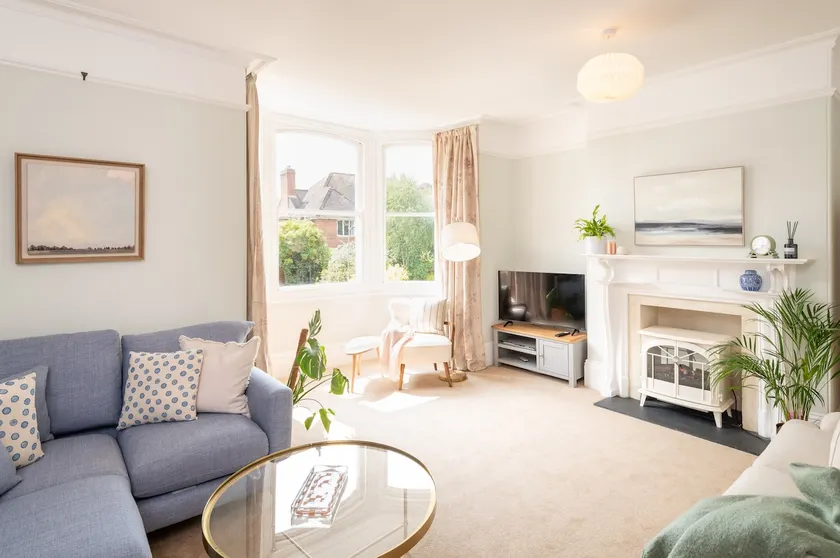 Large flat, central Exeter, sleeps 6, garden - Image 1