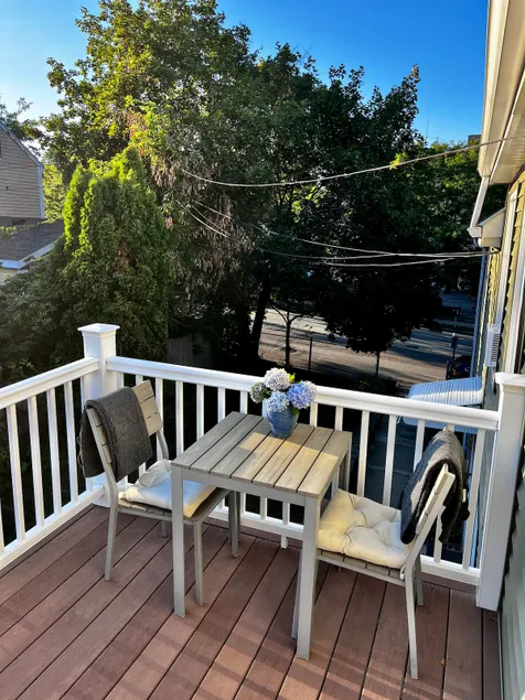 Private downtown apartment. Walk everywhere! - Image 1