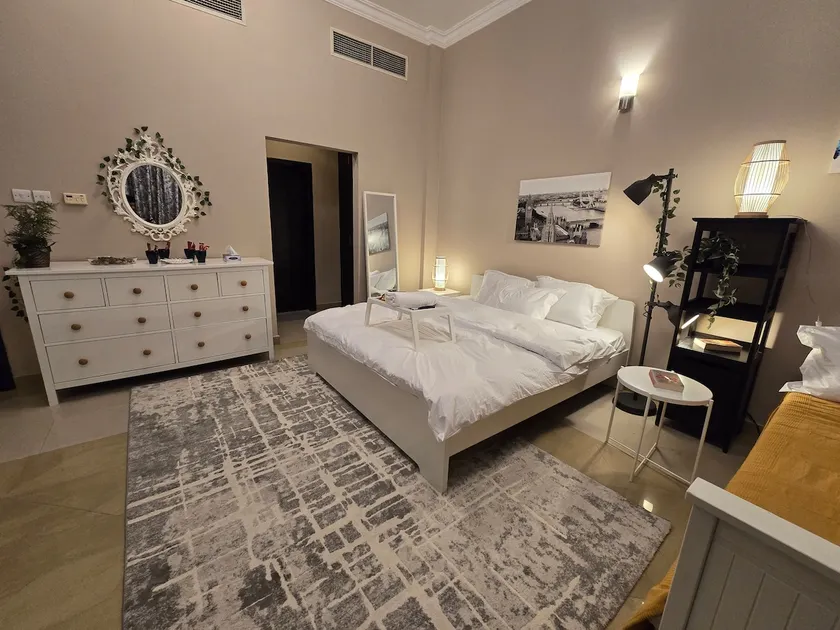 Hot Deal Studio w Balcony nr metro and Zabeel park - Image 1