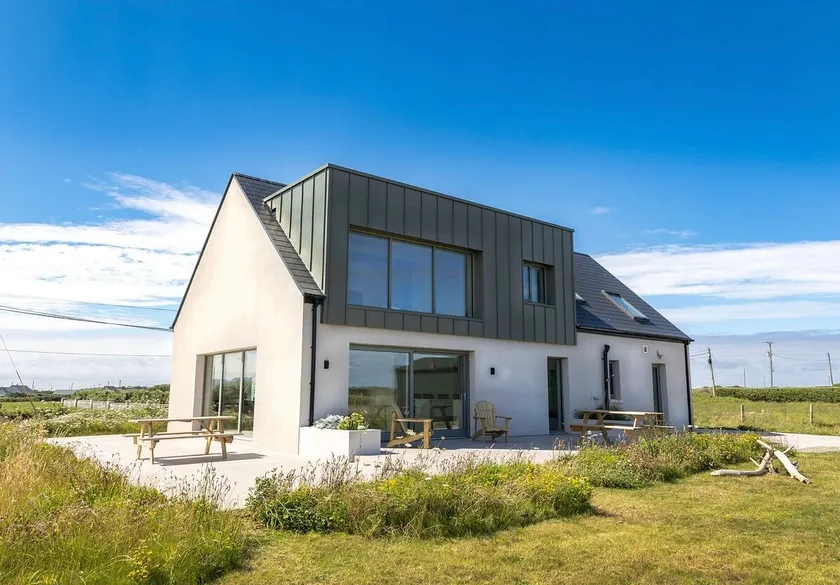 Elfin House - Image 1