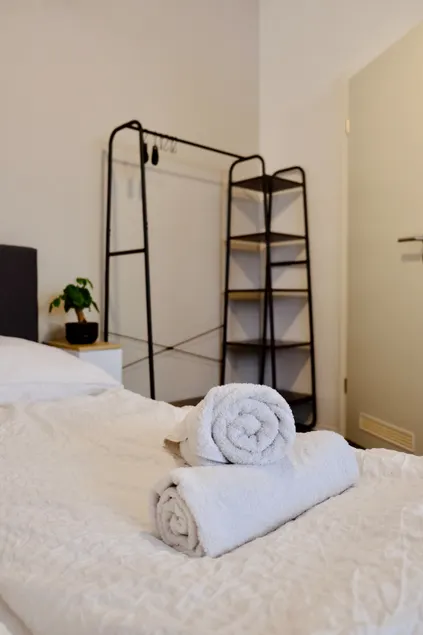 Central Studio Apartment - Image 1
