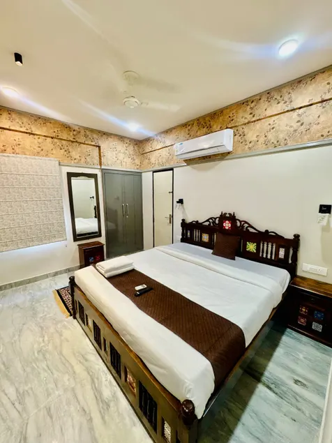Budhgiri Heritage 2BHK wth Wi-Fi - Image 1