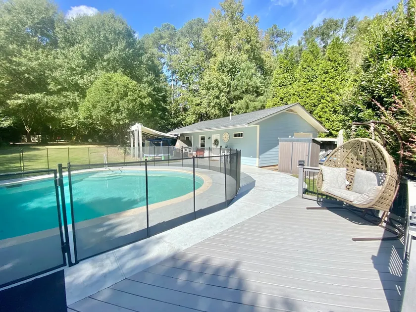 The Sweet Peachtree Suite (Pool + Golf Cart) - Image 1