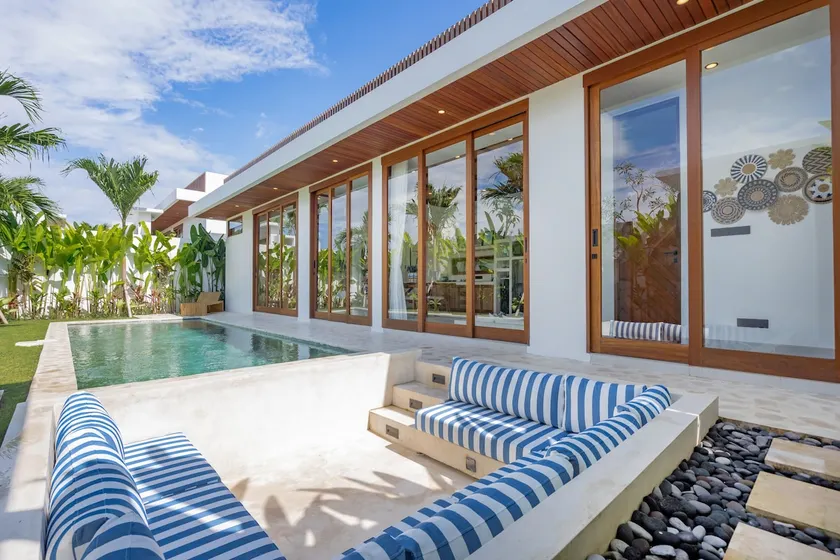 Tropical 2BR Design Villa Pool, Lounge & Workdesk - Image 1