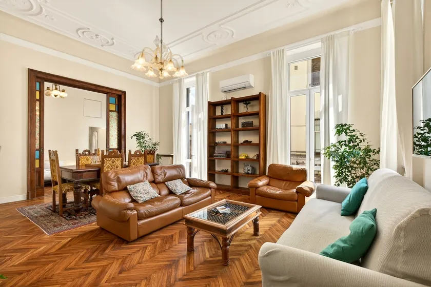 NoLo Milan · 9 guests · 3 bedrooms · Metro M1 Duomo - Image 1