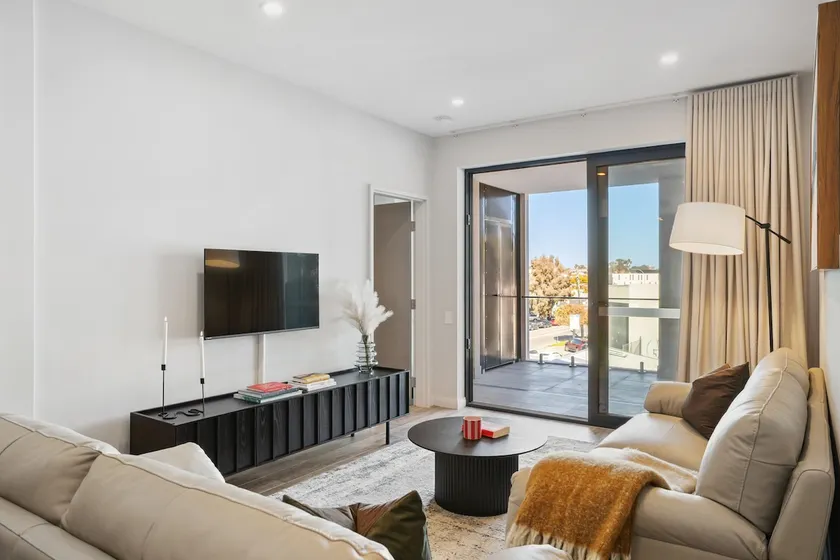 Luxury 2 Bedroom 2 Bathroom Apartment Walk to Burswood Casino - Image 1