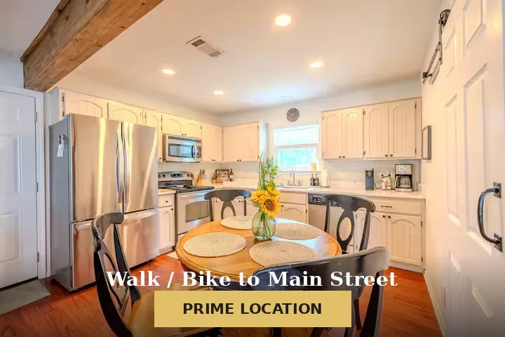 Boerne Hill Country Retreat • Walk to Main Street - Image 1