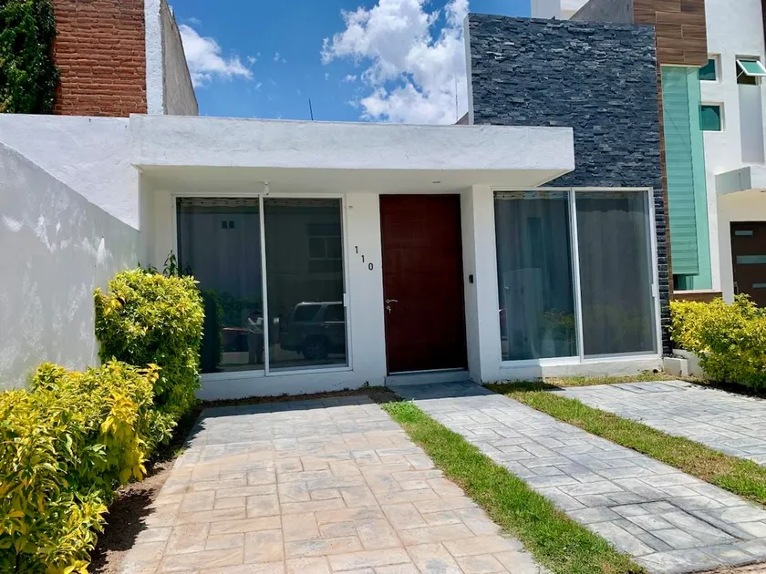 Entire house 8 minutes from downtown and the fairgrounds - Image 1