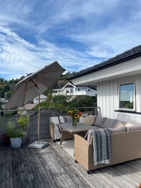 House in Hällsvik with ocean view - Image 1
