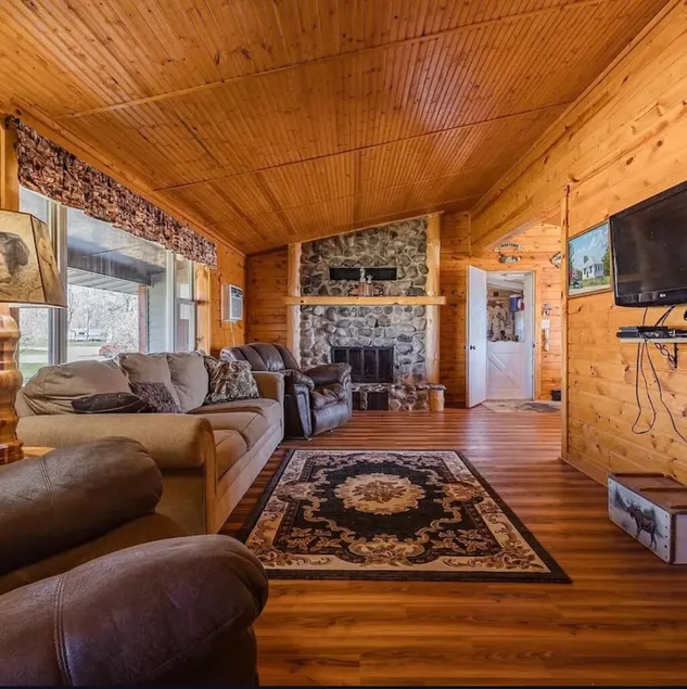 Pauly's Place on Lake Osakis - Image 1