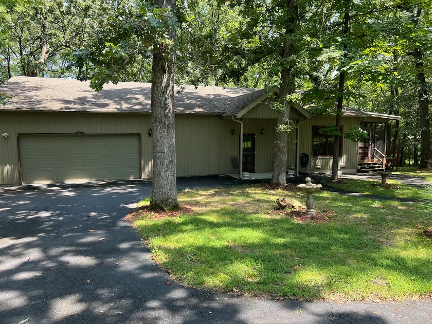 Rustic Cottage in the Ozark Woods. - Image 1