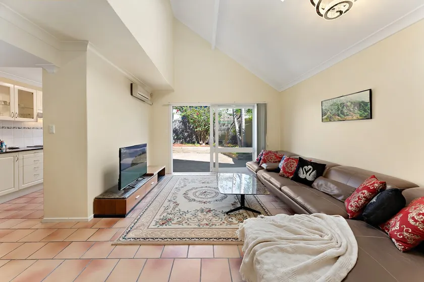 North Shore Spacious 2BR Home in Cremorne - Image 1