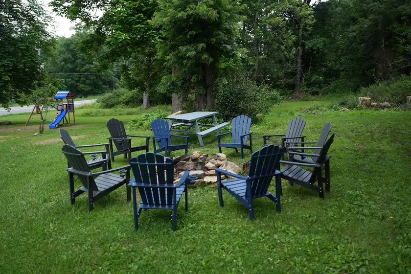 Room to Roam • Fire Pit • Sleeps 10 - Image 1