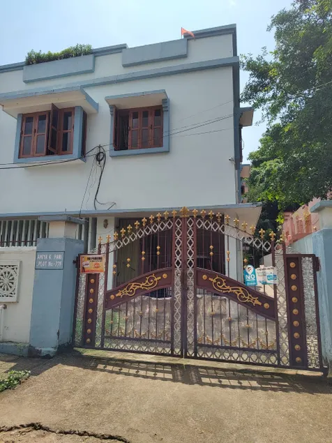 Anand Ashram - Downtown Gem - Image 1