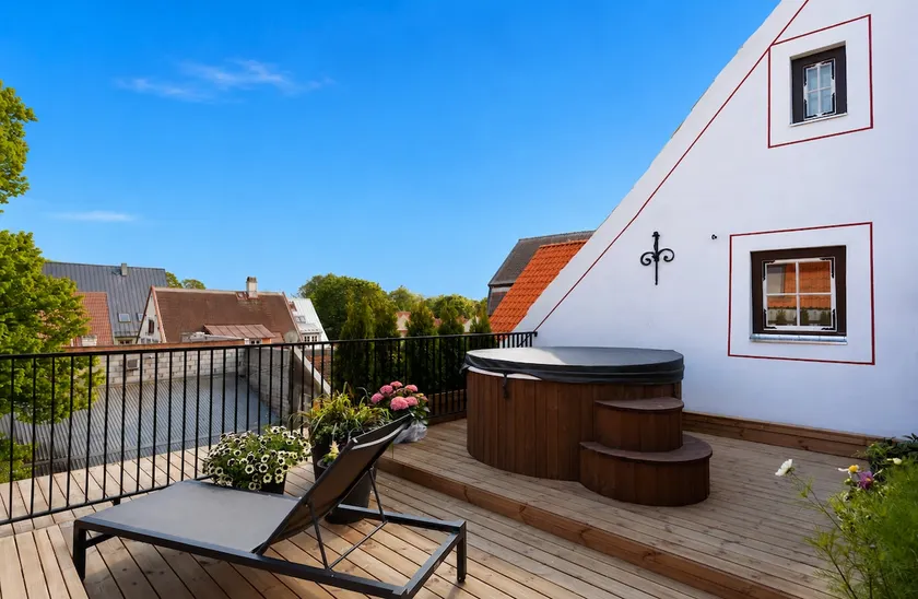 Jannseni Premium Penthouse I Sauna I Free Parking - Image 1