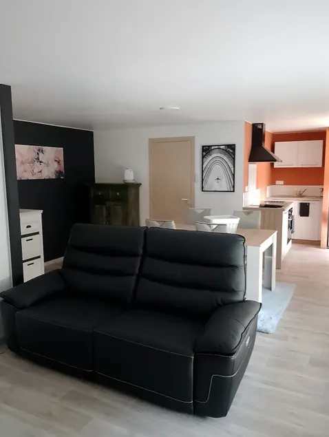 Apartment close to the Town Hall - Image 1
