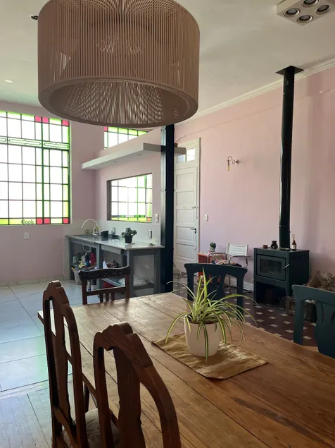 Exquisite, recycled and centrally-located apartment - Image 1