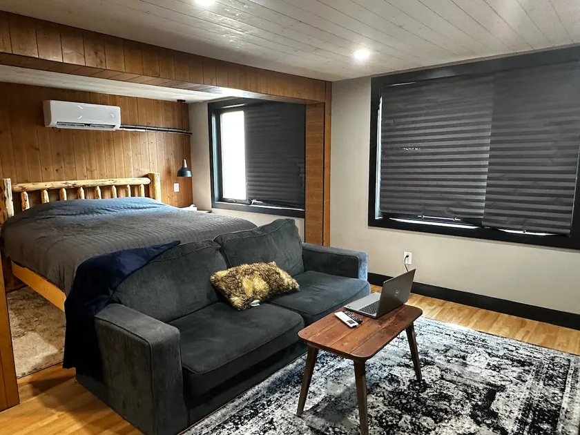 Beamsville Modern Rustic Suites - Image 1