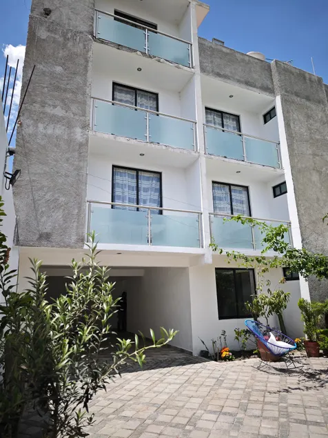 Gloria 3 Apartment - Image 1