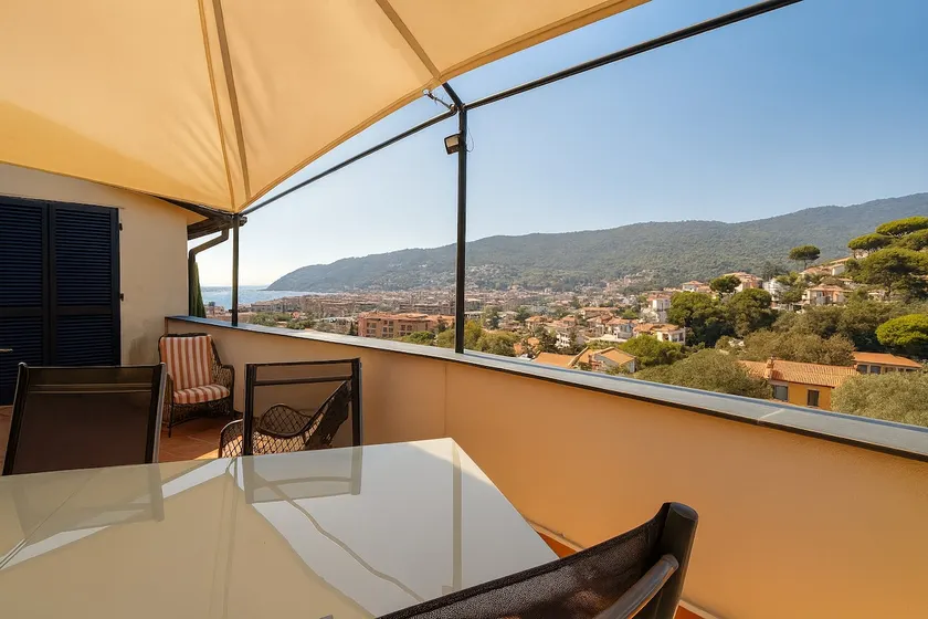 Horizon Terrace Andora - Sea View and Free Parking - Image 1