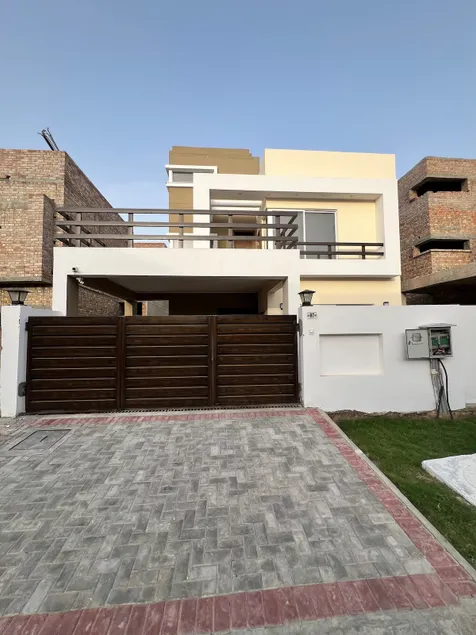 Brand New 12 Marla Luxury Villa DHA Bahawalpur - Image 1