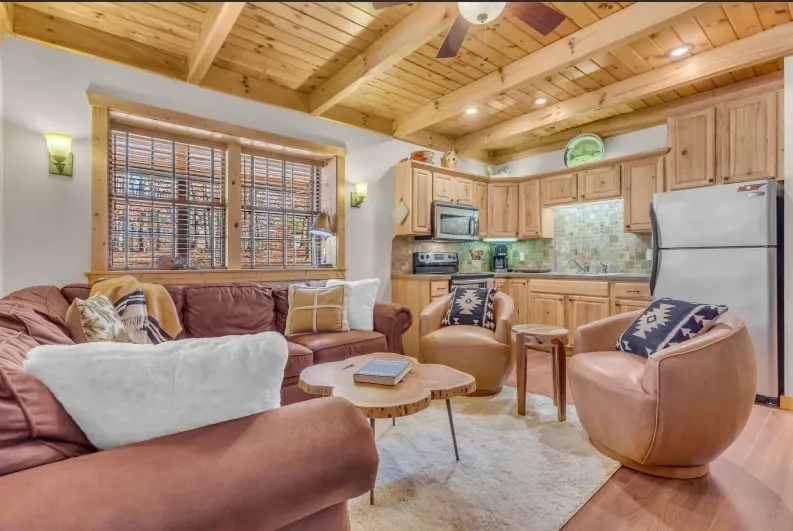 Mountain View Lodge - Image 1
