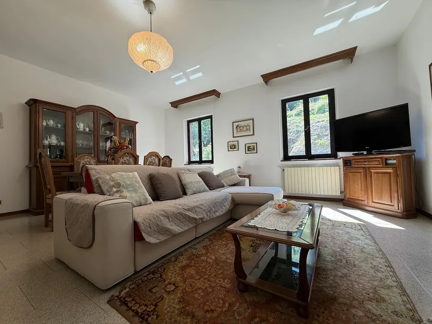 House with amazing views - Image 1