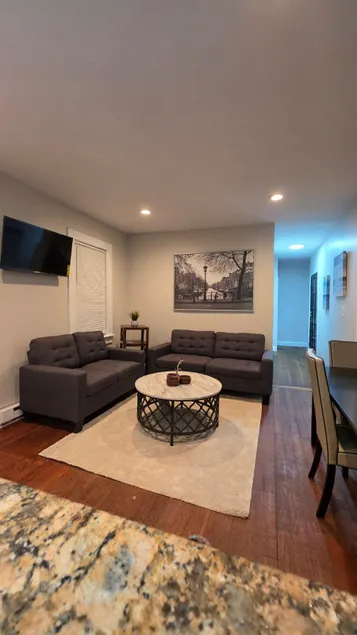 New Bedford -Coastal Apartment - Image 1