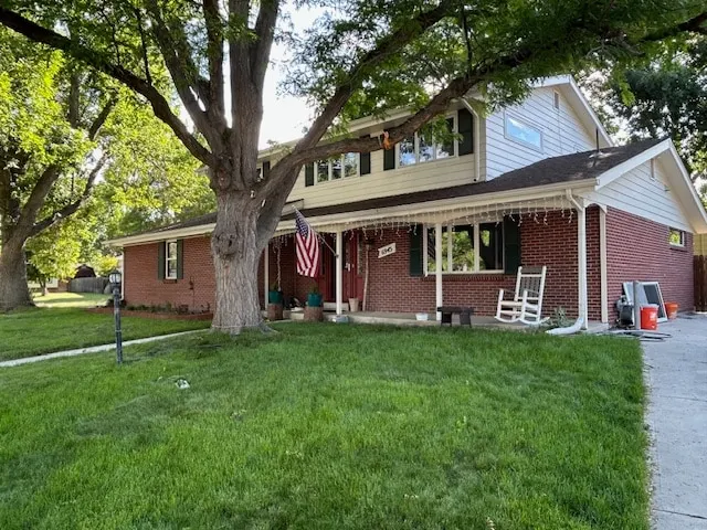 Arvada Maplewood Retreat-6 Bedrooms+4.5 Baths+Dogs - Image 1