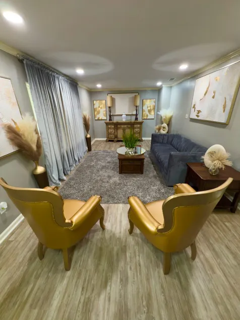 Luxury Cozy Spacious 5 Beds 3 Bath home! - Image 1