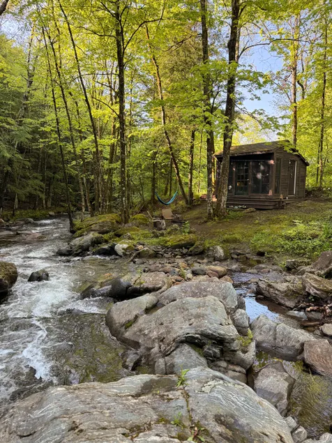 Foote Brook Cabin - Off Grid & On The Rocks - Image 1