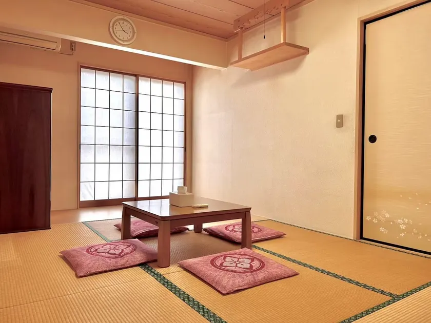 Luxury villa directly managed by a cake shop | 4-minute walk from Fujinomiya Station and Asama Shrine - Image 1
