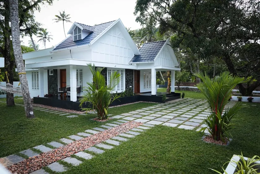 The Out House Villa with Pool - Image 1