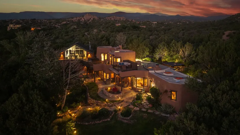 Multi-Home Compound Hot Tub, dry/wet Sauna, VIEWS! - Image 1