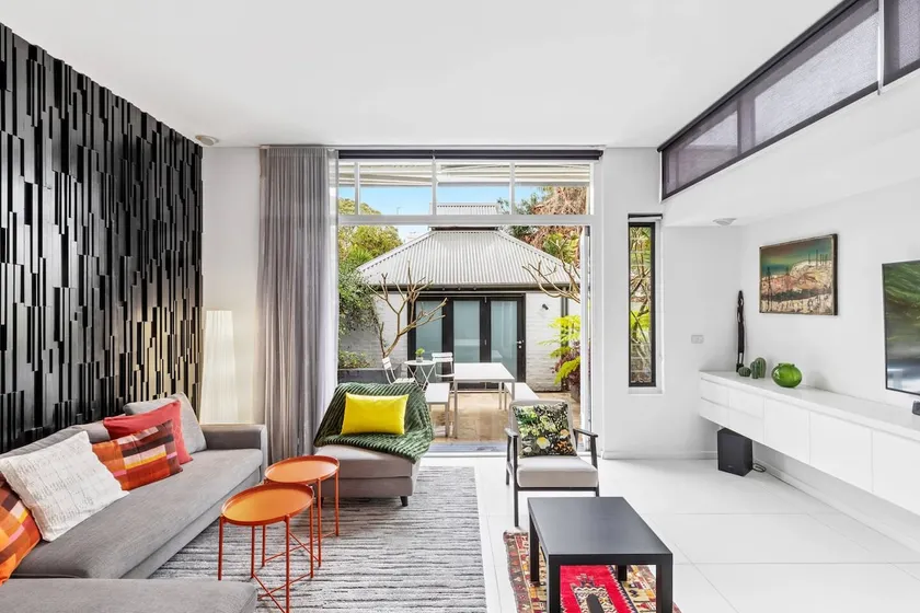'Northwood Haus' Refined Federation-style Retreat - Image 1