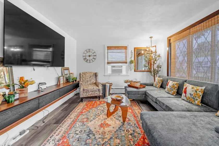4BR Family retreat - 5 min from Little League - Image 1
