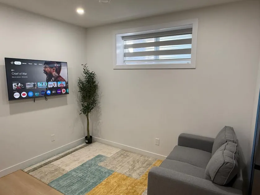 The Urban Calm Loft - Image 1