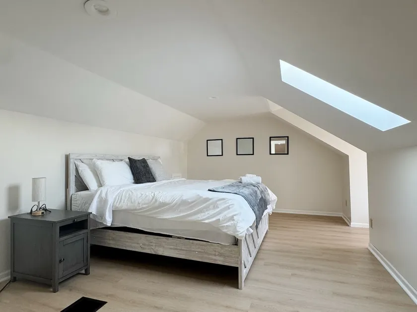 Princeton Suite 6 | KING 2BR/2BA - Image 1