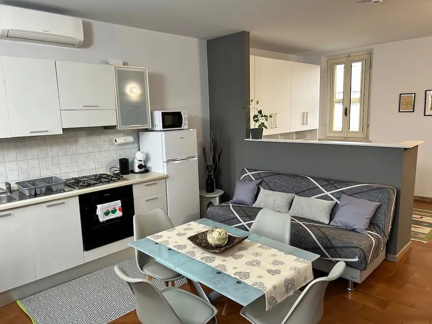 Ponterosso Guesthouse Mantova - Image 1