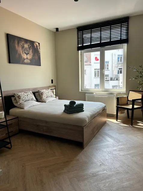 Modern & quiet suite Hotel style • Close to metro - Image 1