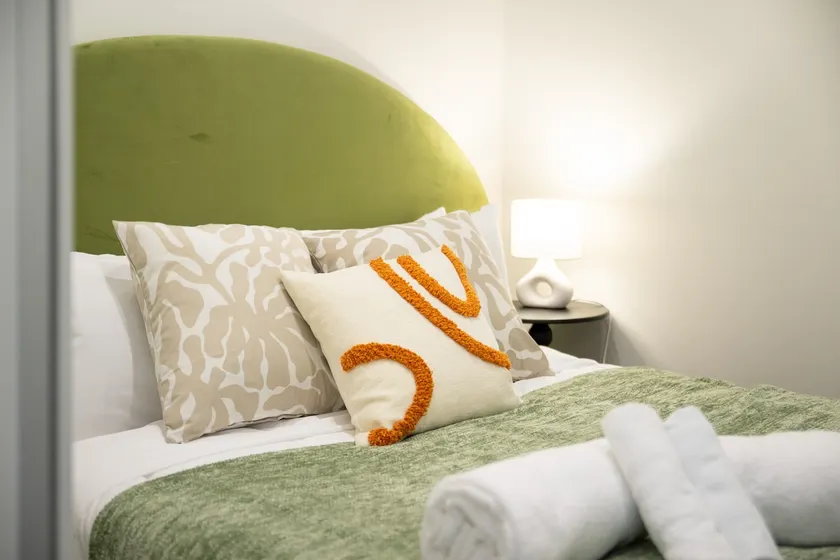 Bright Lyneham Hideaway, Gym, Free Parking, ANU - Image 1