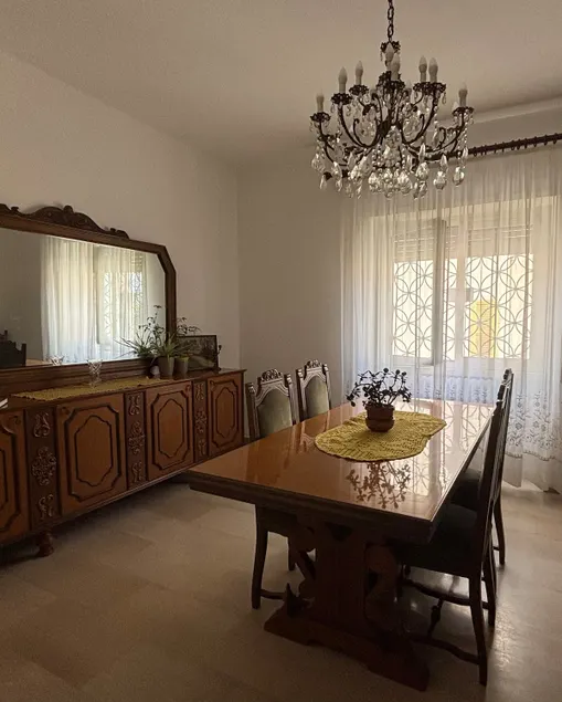 Casa This - Image 1