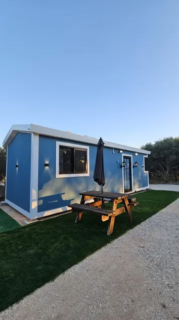 Gadi's cabin - Image 1