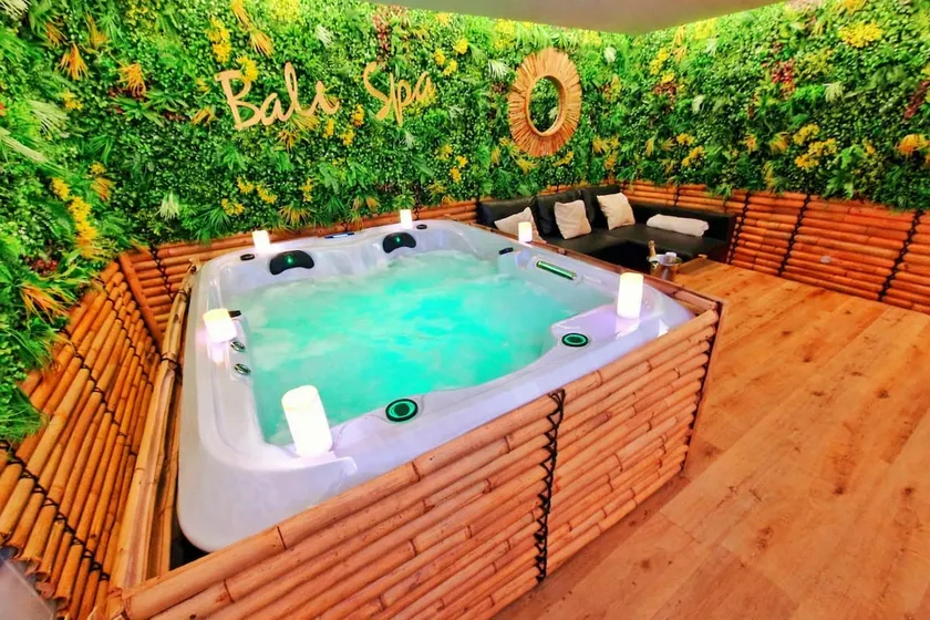 BALI SPA• Private Hot Tub Suite • 4 people • 10 min from Colmar - Image 1